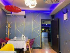 -忘忧草融合私房菜(红鼎国际店)