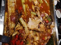 -鸣记脆皮烤鱼·海鲜烤鱼(三八广场店)