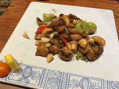 -云海肴·汽锅鸡·云南菜(天津国金汇店)