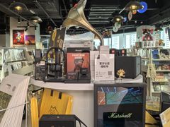 -浣熊唱片店(上海影城店)