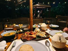 -三亚艾迪逊酒店·海滩烧烤 BARBACOA·现场乐队·浪漫晚餐·烧烤海鲜