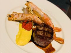 -恰餐厅及酒吧 CHAR Bar & Grill (北京丽都皇冠假日店)