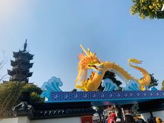-龙华寺