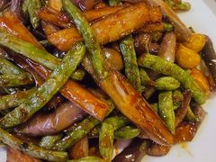 -闯关东东北农家菜(崂山石老人店)