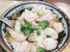 招牌野馄炖-老谢野馄饨(延安路店)