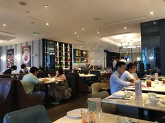 -港丽餐厅(高德置地店)