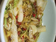 -关东小磨东北菜(上海长风大悦城店)