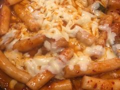 奶酪海鲜炒米条-包装马车·韩国料理·포장마차