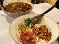 -粉八·云南米线·建水烧烤(常熟路店)