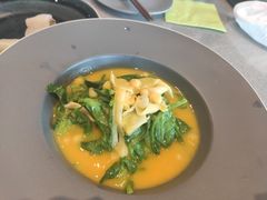 -半山腰·云南菜(侨福芳草地店)