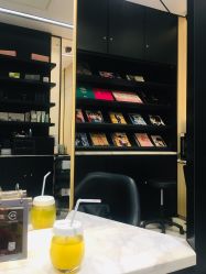 -HAIR CORNER