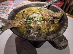 -小凤庭·地道湖北菜武昌鱼·藕汤(38年黄鹤楼店)