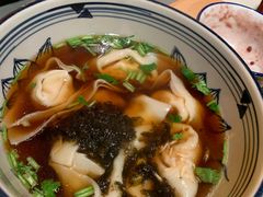 手剥鲜虾大馄饨-弄堂小笼包(西青中北永旺购物中心店)