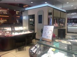 -周生生Chow Sang Sang(新世界店)