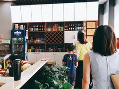 等位区-台州老六海鲜面馆(上南总店)