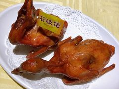 招牌烤乳鸽-石岐佬中山菜馆(张溪店)