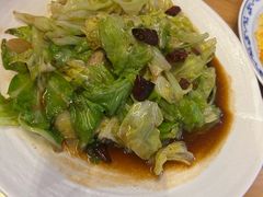 油渣炒莲白-永乐饭店