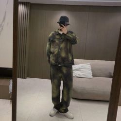 -15C7 男士理发馆 烫染专业店