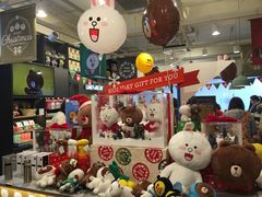 -LINE FRIENDS Garosu-gil Flagship Store