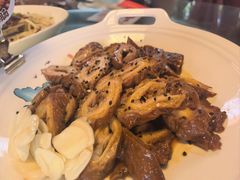 -老鼎万春卤菜(五代传承创始老店)