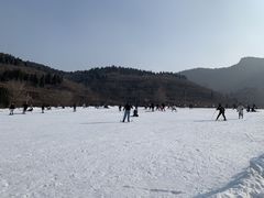 -济南卧虎山滑雪场