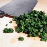 被忽视的营养食材芹菜叶系列之香芹叶炒蛋