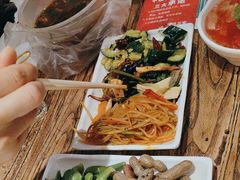 -平娃三宝烧烤·面食(南小街店)