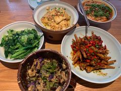 -沅江水·湖南家宴(南村万博长隆商圈店)