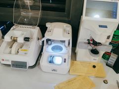 -肆兮眼镜·蔡司·徕卡战略合作店(大坪店)