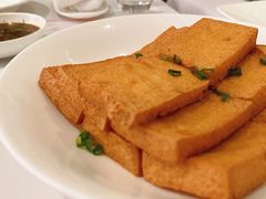 招牌炸豆腐-红雀围·海鲜火锅(陆家嘴中心店)