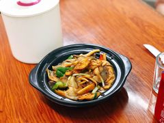 双菇面筋煲-胡子饮食店
