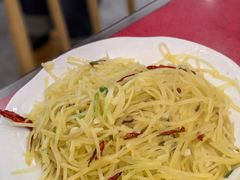 土豆丝-天添纸包鸡家常菜