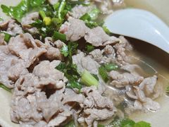 -大众跷脚牛肉馆·非遗传承单位(峨眉山店)