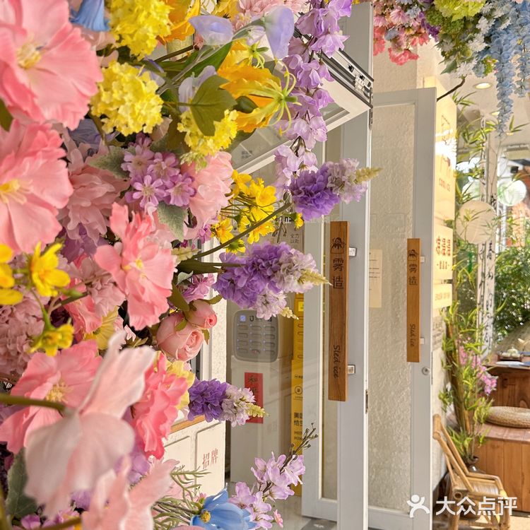 被花花包围的浪漫下午茶 佛山的莫奈花园💐