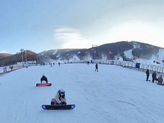 -中旅松花湖滑雪场
