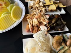 -野菌皇海景野生菌火锅(滨海大道店)