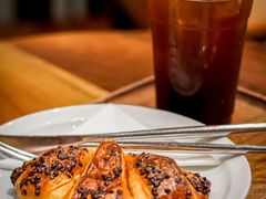 巧克力榛子可颂-DECAMERON十日谈(卓悦汇店)