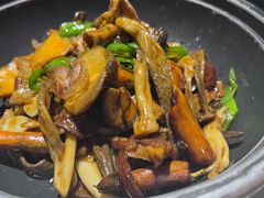 -蔼若春.传承三十年云南菜(金碧公园店)
