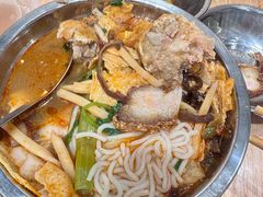 -柳州肥姨妈大骨螺蛳粉(万达中心店)