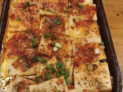 千页豆腐-老东镇啤酒屋海鲜加工·蒸汽海鲜·海鲜烧烤(台东店)