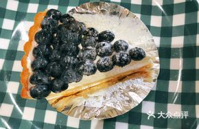 Korean Blueberry Cheesecake Pie