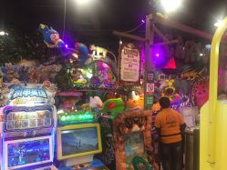 -卡通尼乐园(景枫中心店)
