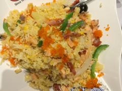 三文鱼蟹子炒饭-番茄屋葡式美食(总店)