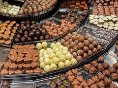 -Laderach 莱德拉(上海环贸iapm店)