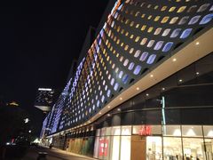 -宝龙城(杭州滨江店)