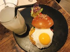 经典芝士汉堡-HIGH FIVE哈福手工汉堡(桂林路店)