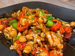-肥肥虾庄·金牌油焖大虾(东湖欢乐谷店)