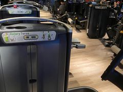 -威尔仕健身会所(古北1699店)