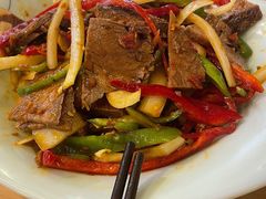 -尕盼舍连锁餐饮大盘鸡拌面王(中和美食街店)