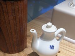 -诚铭记·虾仁汤包·成都小吃(融创店)